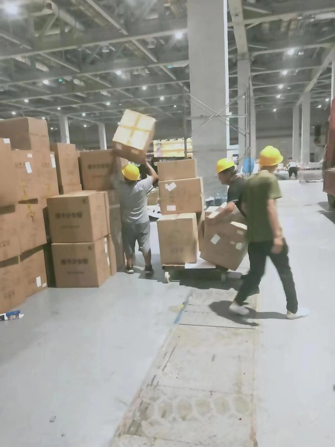 專業(yè)臨時搬運裝卸服務(wù) 覆蓋搬家、廠房搬遷與設(shè)備運輸